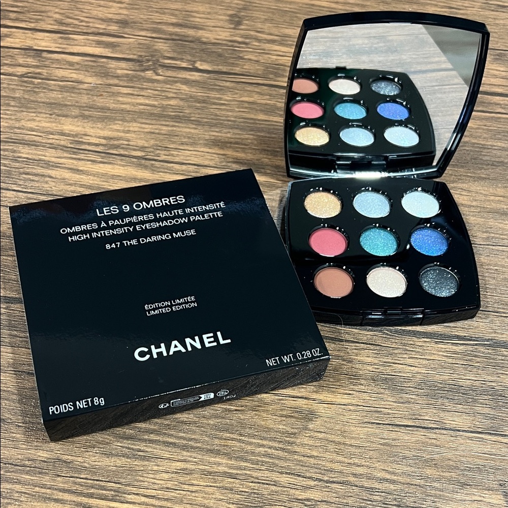 CHANEL Les 9 Ombres Eyeshadow Palette - #847 The Daring Muse 
BNIB
LTD
